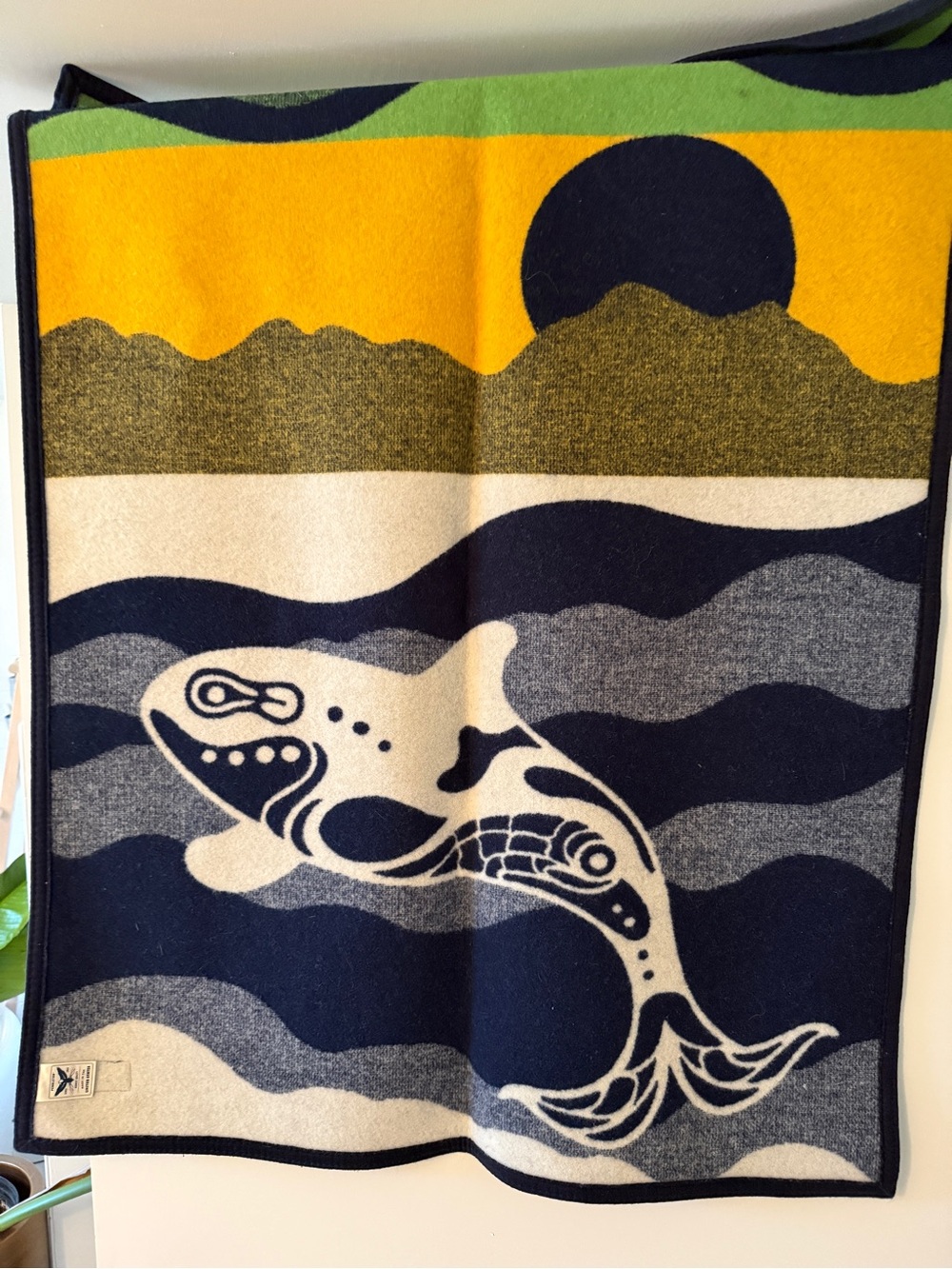 Wool Pendleton baby blanket with whale - Picture 3 of 5